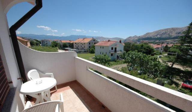 Mirjana F Apartaments Baska  Exterior photo
