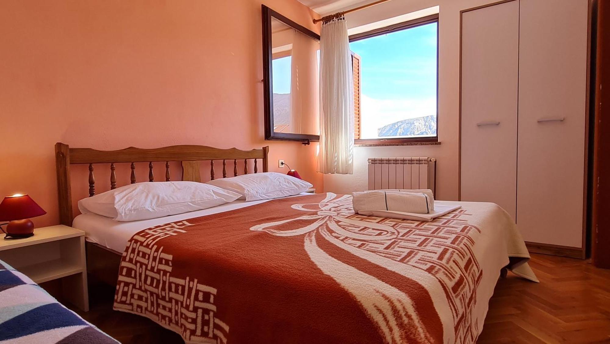 Mirjana F Apartaments Baska  Exterior photo