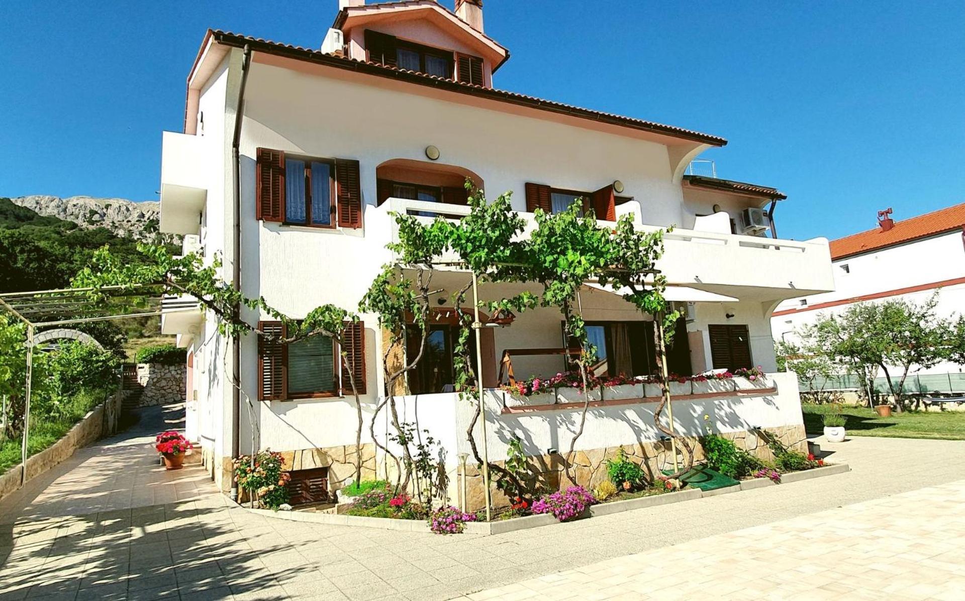 Mirjana F Apartaments Baska  Exterior photo