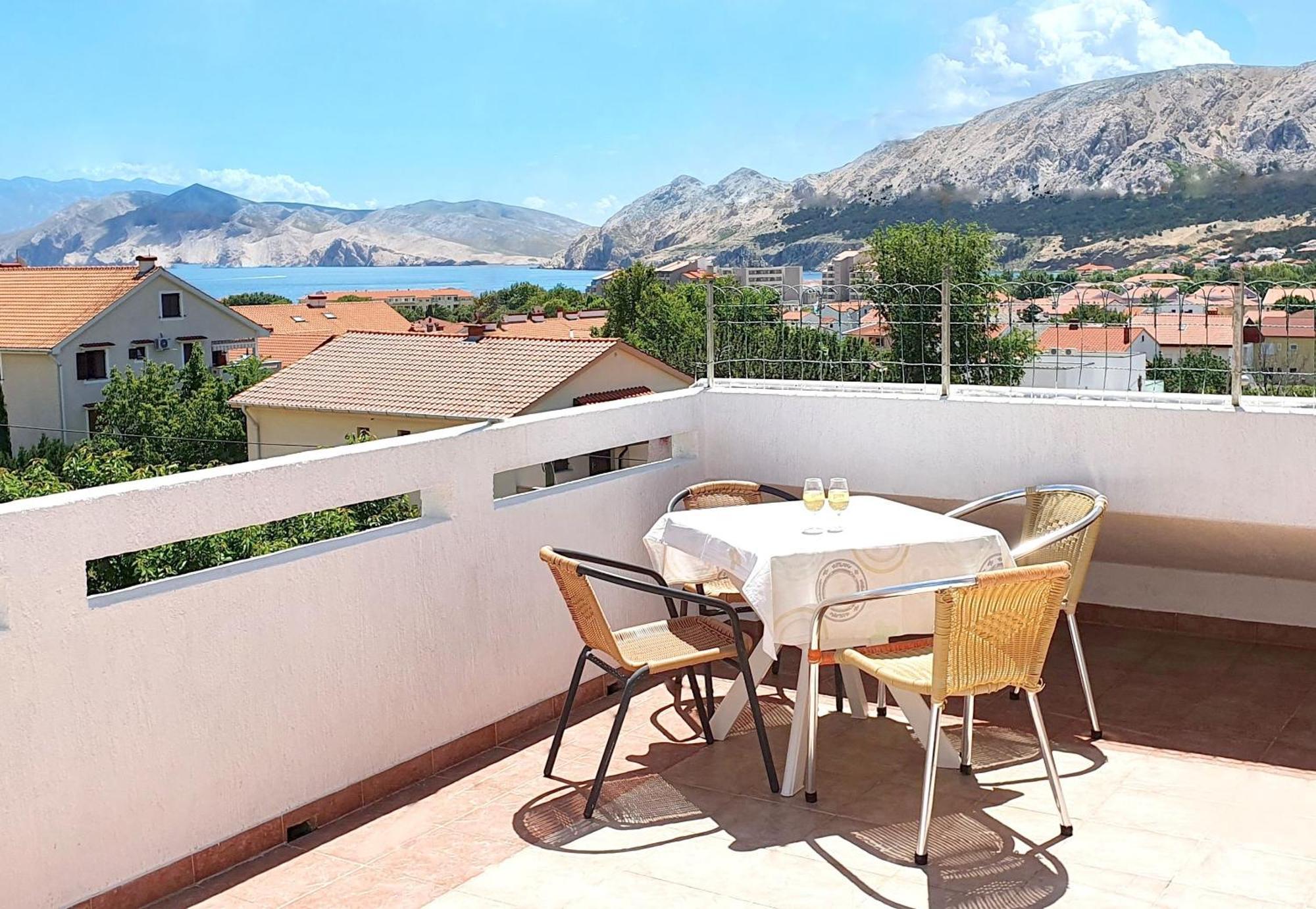 Mirjana F Apartaments Baska  Exterior photo