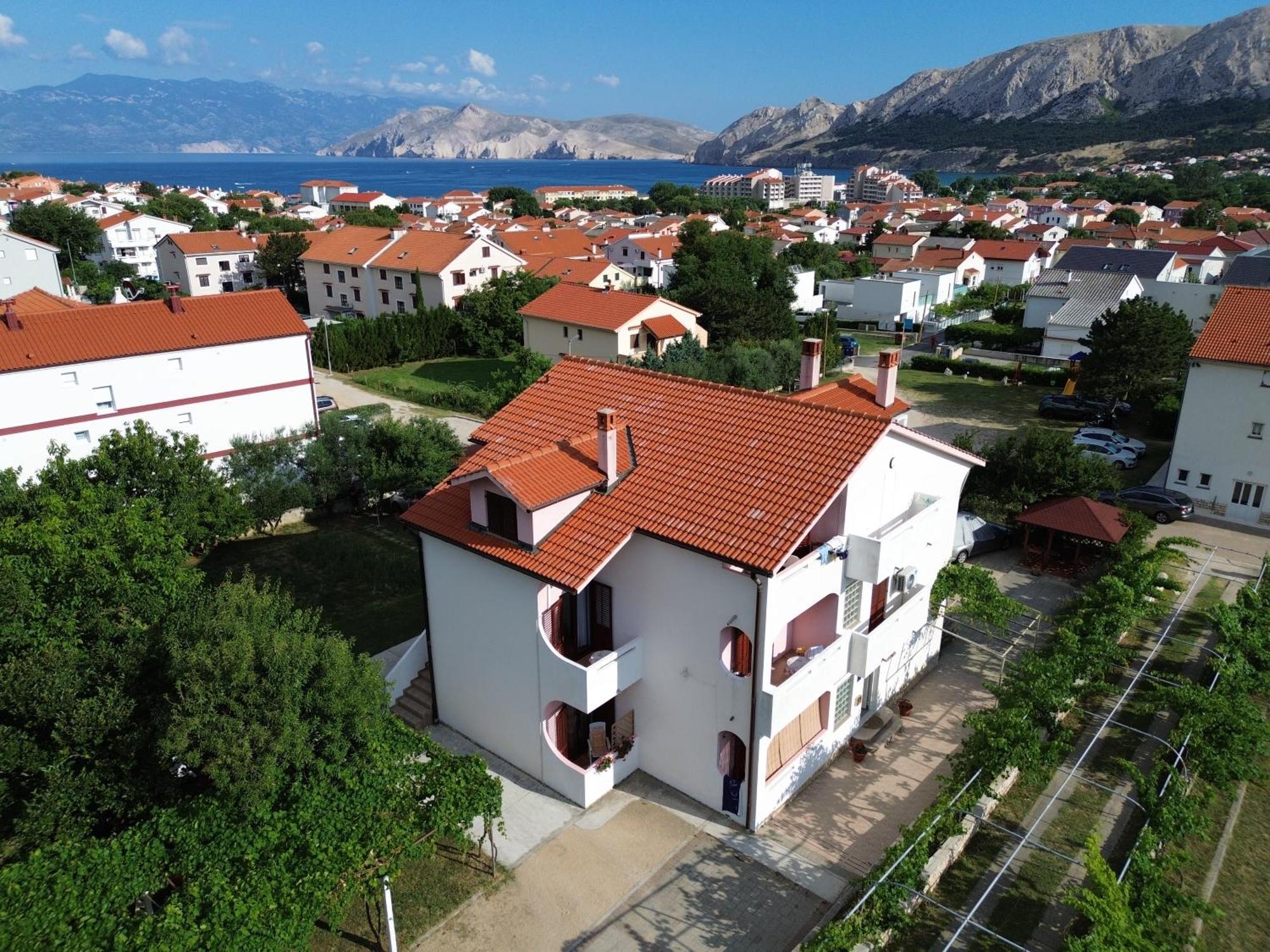 Mirjana F Apartaments Baska  Exterior photo