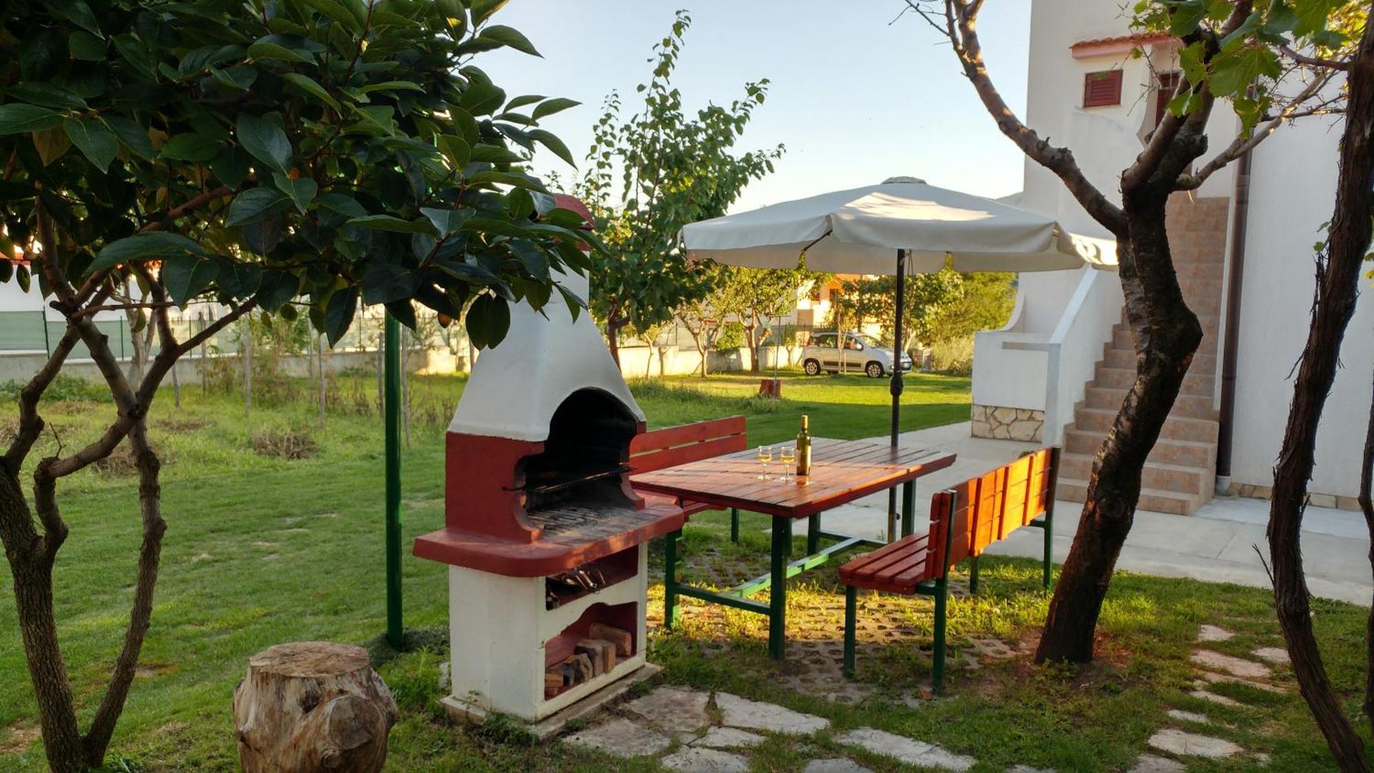 Mirjana F Apartaments Baska  Exterior photo
