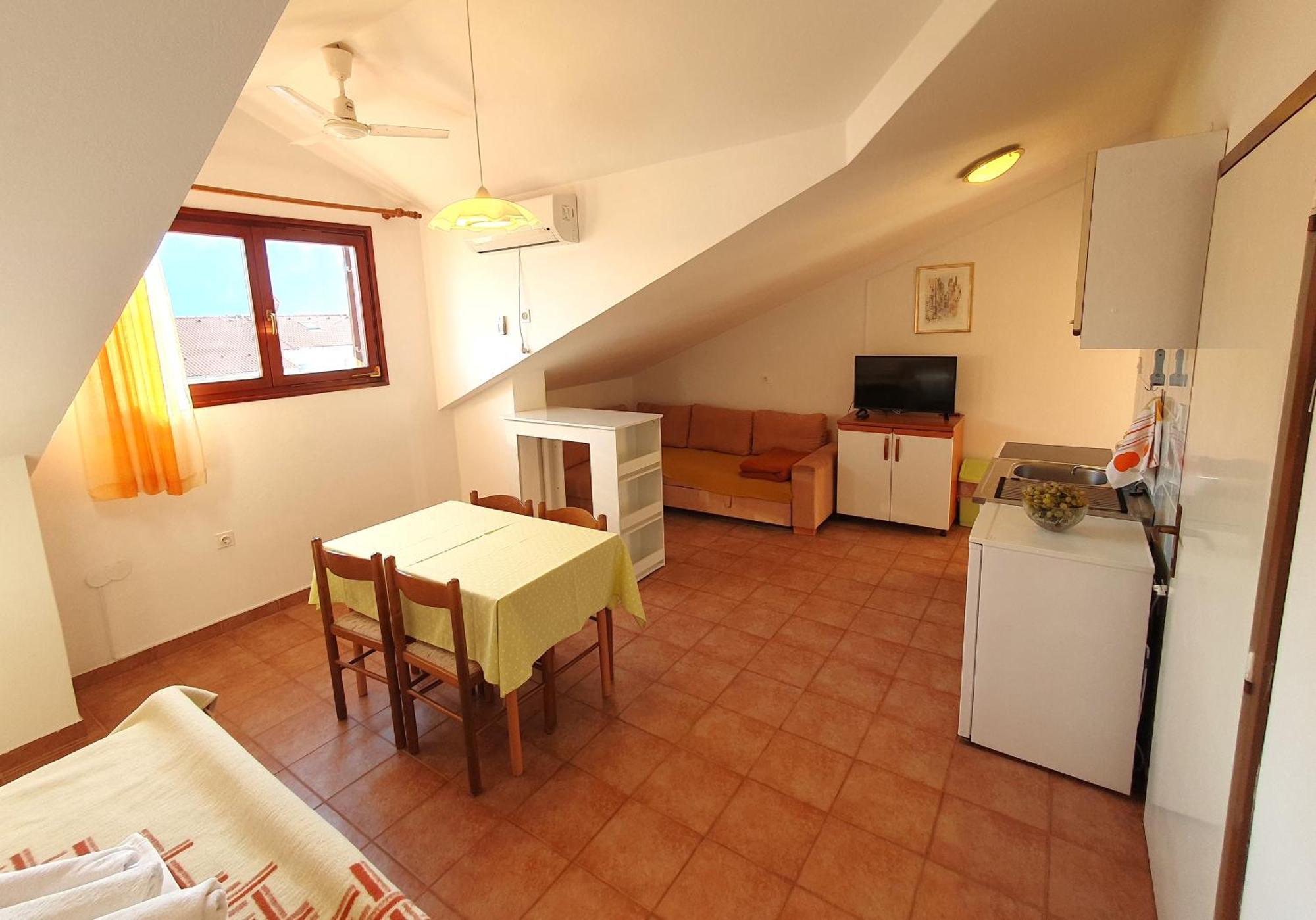 Mirjana F Apartaments Baska  Room photo