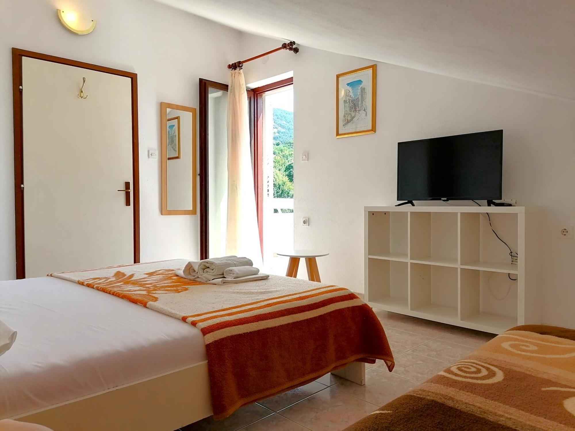 Mirjana F Apartaments Baska  Exterior photo